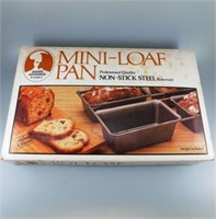 58 Roshco Baker's Advantage Mini-Loaf Pan Makes 4