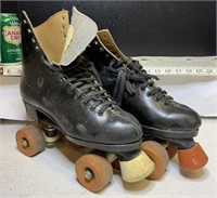 Roller skates  Sz 8