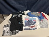 Destination/ Travel Clothing Lot
