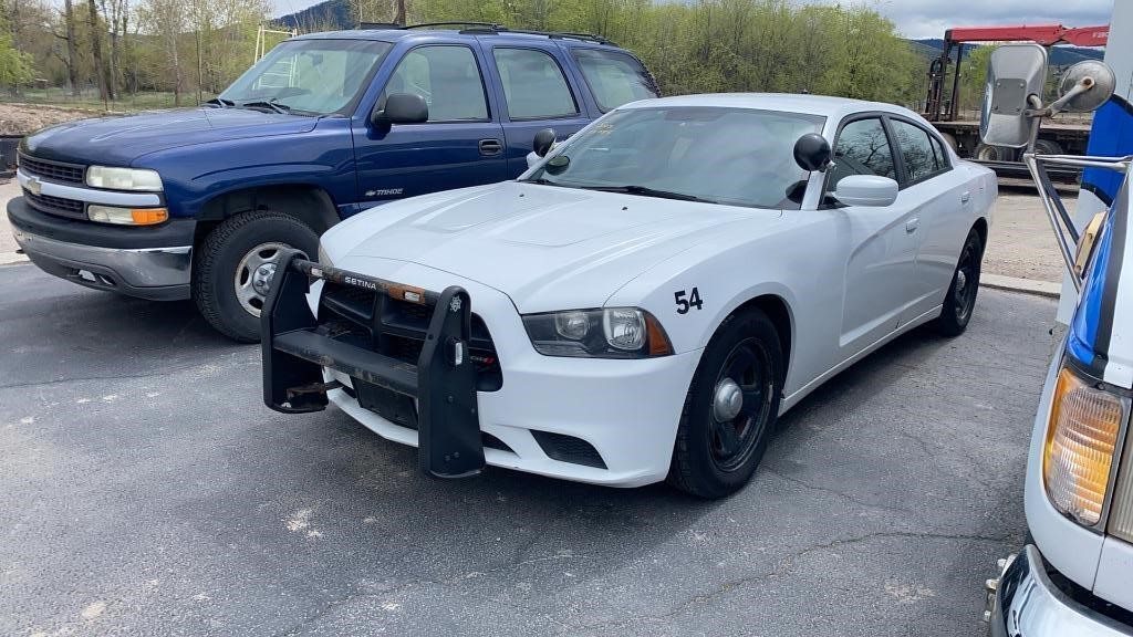 2013 DODGE CHARGER (WHITE) W/ 83,556 ***NEEDS JUMP