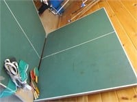 Ping Pong Table & Accessories Small Crack
