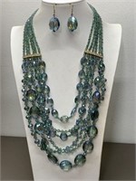 PRETTY MATCHING NECKLACE & PIERCED EARRING SET