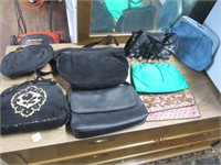 8 Purses