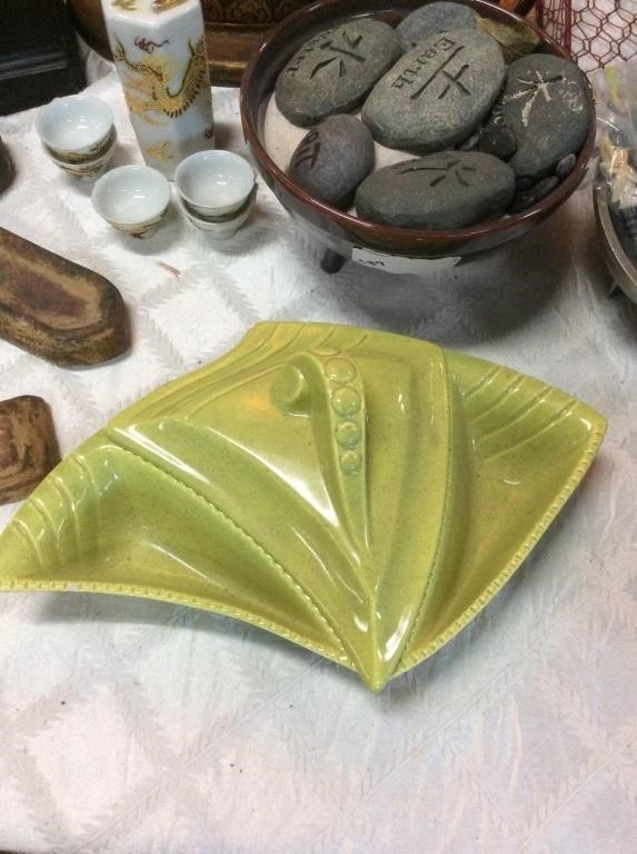 Vintage fan serving dish