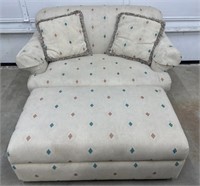 (I) Embroidered Sleeper Loveseat With Twin Size