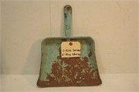 CITIES Service ELROY - Tom Rogers Dust Pan
