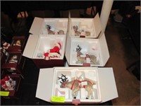 NIB Villeroy & Boch Santa Music Box & 4 Reindeer