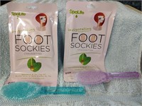 Lot of 2 Foot Sockies and Spearmint and Tea tree