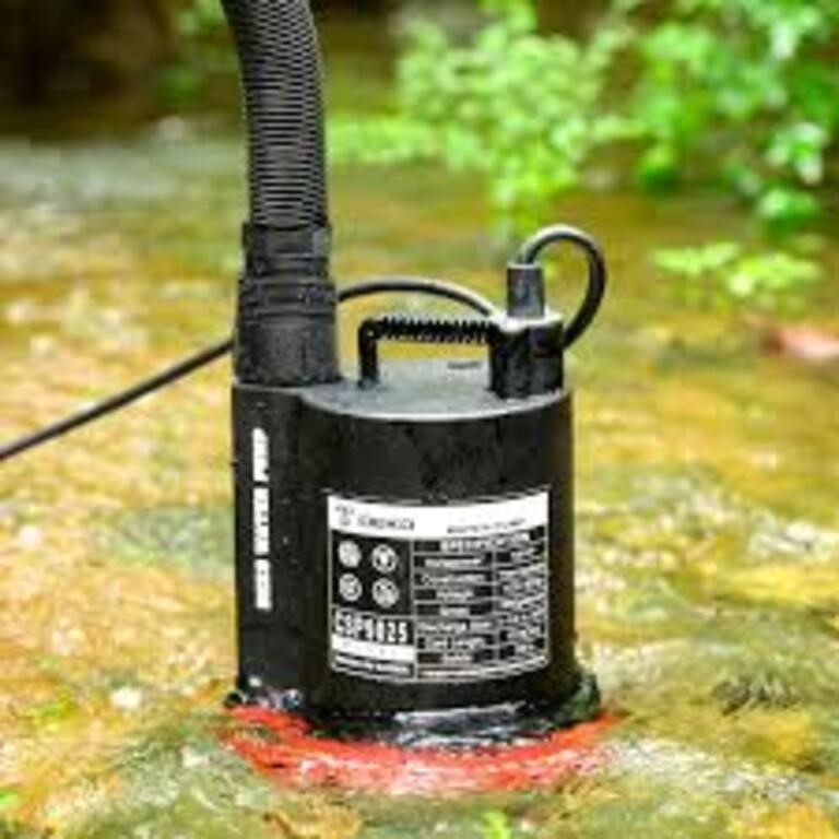 $79 DEKOPRO Submersible Water Pump 1/4 HP 1850GPH