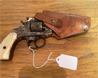 SMITH & WESSON .32 S&W REVOLVER WITH HOLSTER