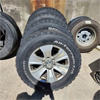 4- 245/70R17 Aluminum Wheels w Shot Tires