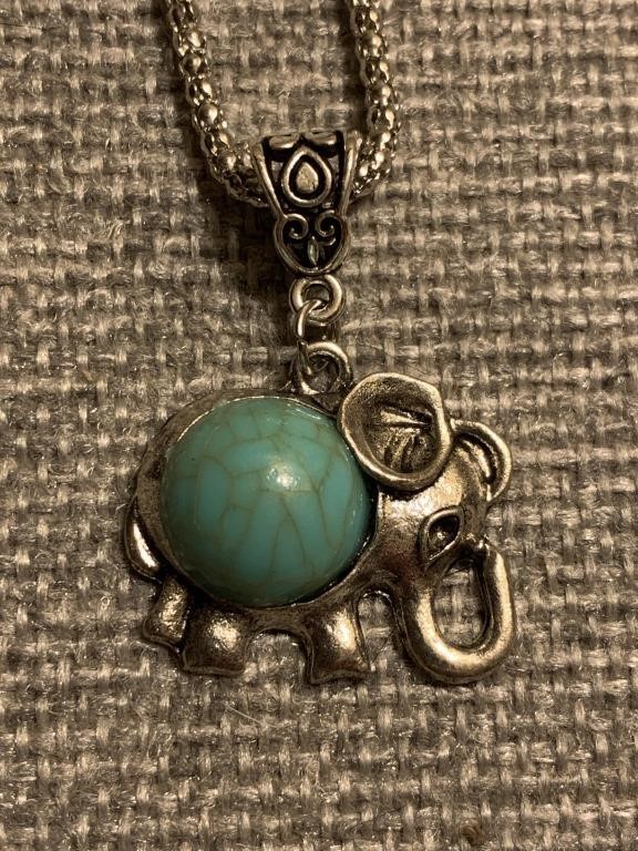 Turquoise elephant necklace | Toodle Loo Auctions