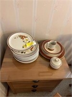 Dish Set