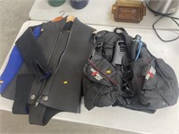 Scuba diving vest and tops