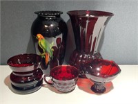 VTG Beautiful Red Glass Ware