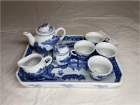 Miniature Oriental tea set