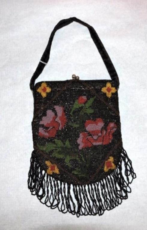 Lady's beaded purse, 10"