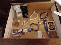 Assorted Jewelry