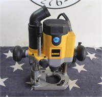 DeWalt 2hp Plunge Router