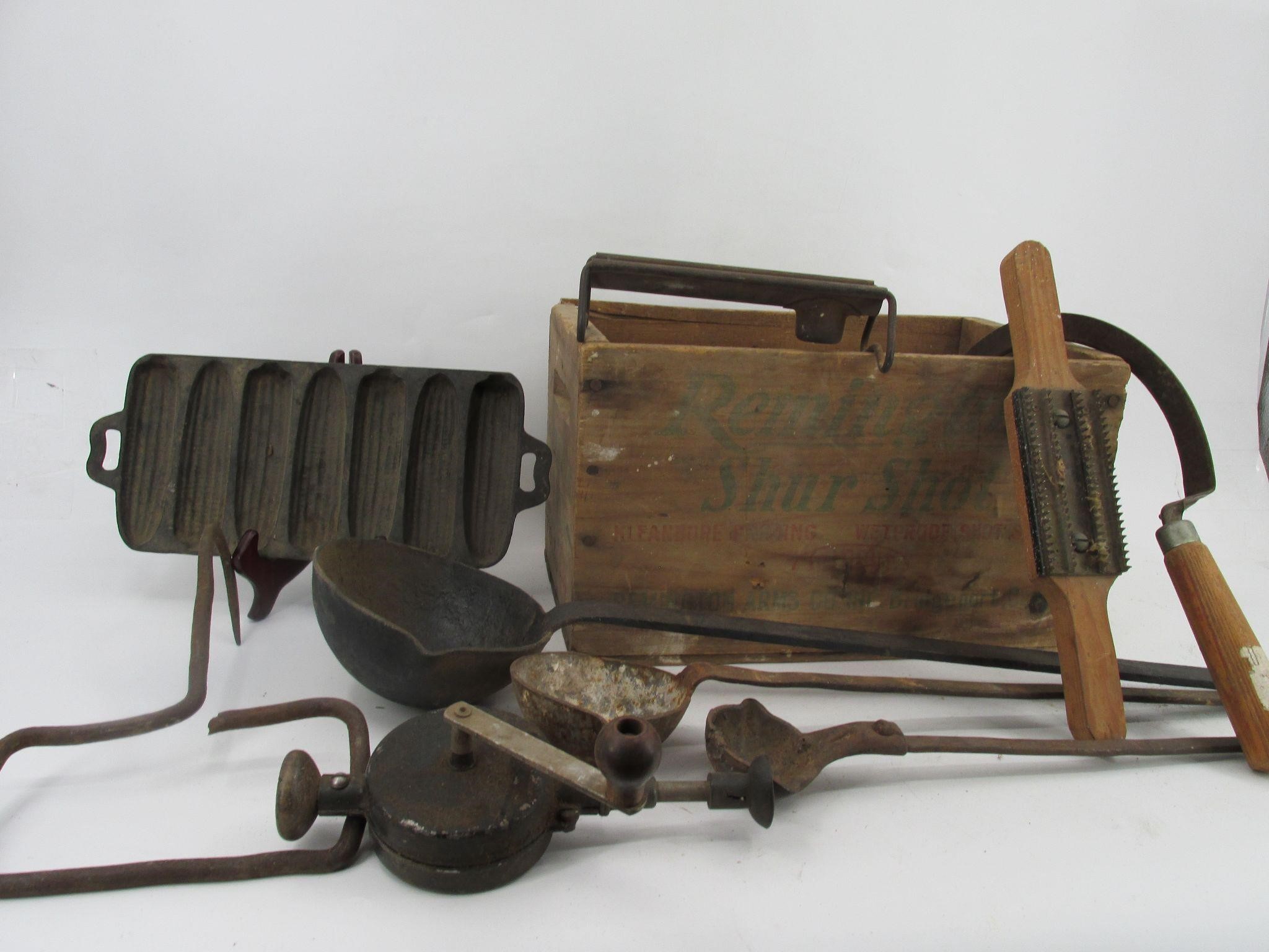 Remington Wood Shur Shot Ammo Box Hay Hook