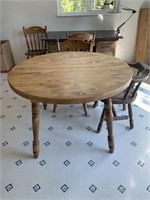 Solid Dining table w/ 6 chairs and 3 leafs