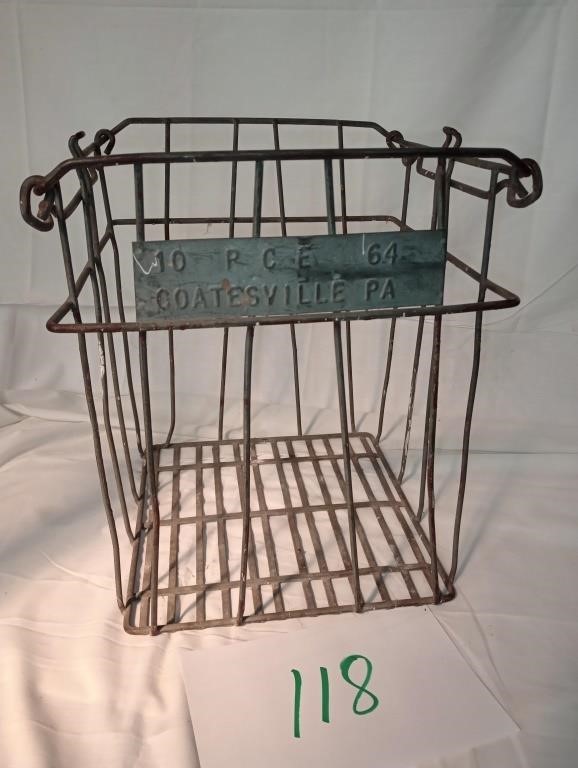 VINTAGE FARMHOUSE WIRE BASKET