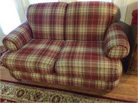 Broyhill sofa 65 in long