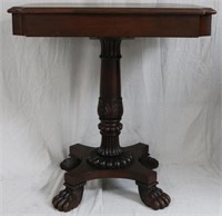 FEDERAL STYLE MAHOGANY OCCASIONAL TABLE, SHAPED