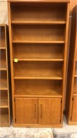 Oak 5 shelf with storage book case