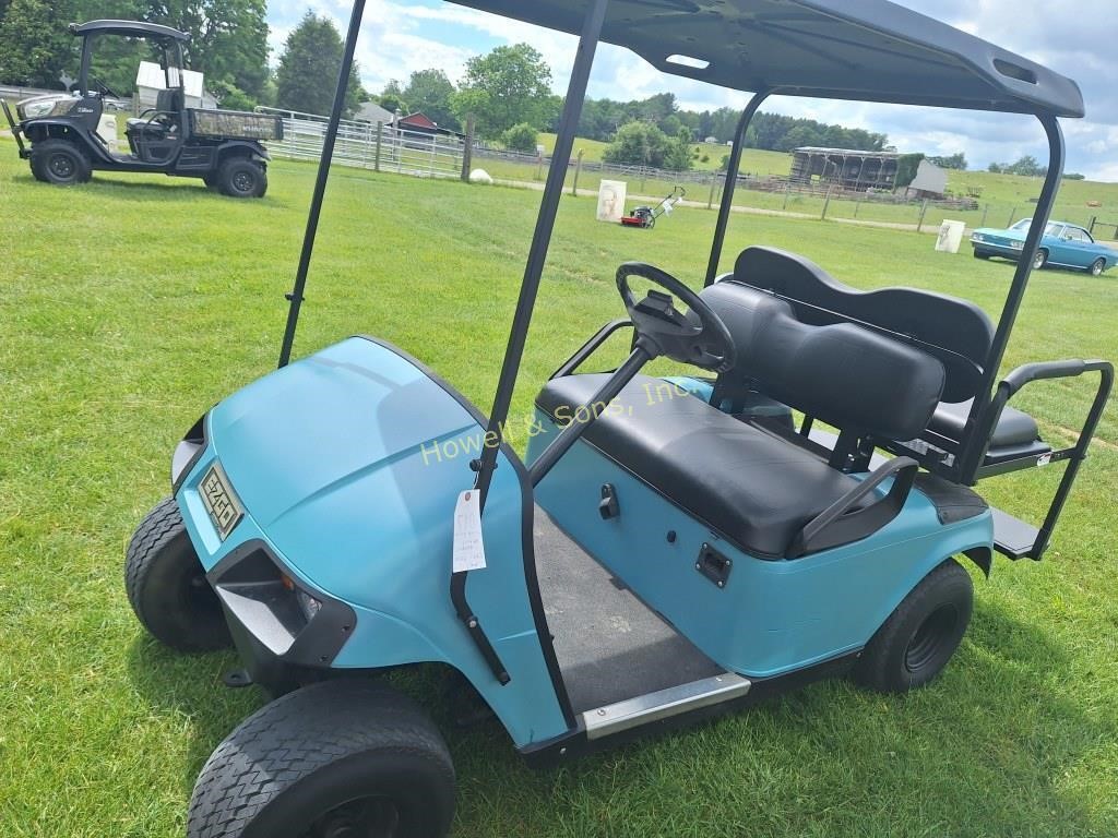'00 EZ Go 36V Elec tric Golf Cart w/ Charger