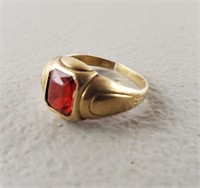 10k Gold Ring 2.3g Including Stone No Shipping.