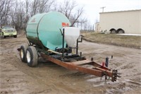 1000 Gal. Poly Tank on Tandem Axle Trailer