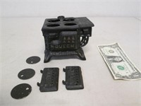 Vintage Queen Miniature Cast Iron Stove Salesman