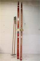 Old Wood Skiis