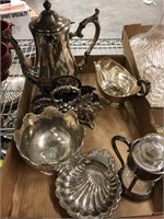 TRAY OF MISC SILVERPLATE SERVING PCS