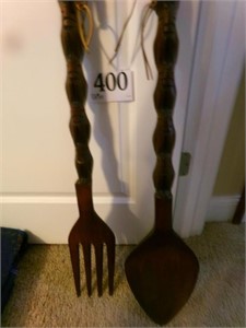 WOODEN FORK AND SPOON WALL HANGINGS