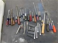 Craftsman screwdrivers, extension and misc tools