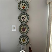 Decorative Wall Hanging w/Plates