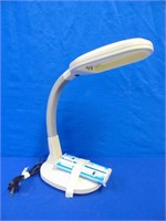 Electric Desk Lamp With Extra Bulbs