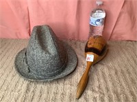 Sz Medium Hat and Moraca