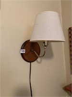 HANGING LAMP ON WOODEN BASE