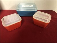 (3) Pyrex Vintage Refrigerator Dishes with Lids