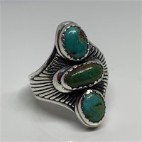 STERLING SILVER  TURQUOISE RING