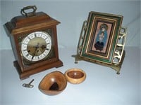 Clock-Religious Picture-Wood Bowls 1 Lot