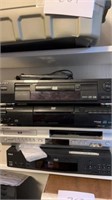 4 DVD players, Apex model AD – 500 W, Philips