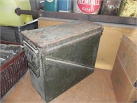 Lg. Vintage 20mm Ammo Box