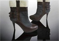 New Elle Grey Brown Accent Womens Boot Sz.???