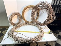 4 Vine Wreaths