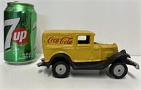 Vieux camion en fonte Coca Cola