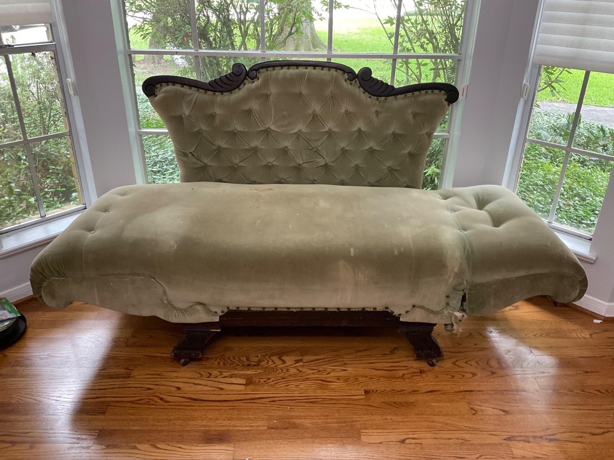 Victorian Style Fainting Couch Sofa